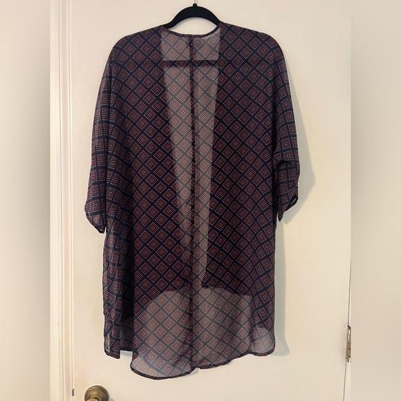 LuLaRoe Multicolor Patterned Kimono size S (SKU-D-132) - Picture 6 of 9